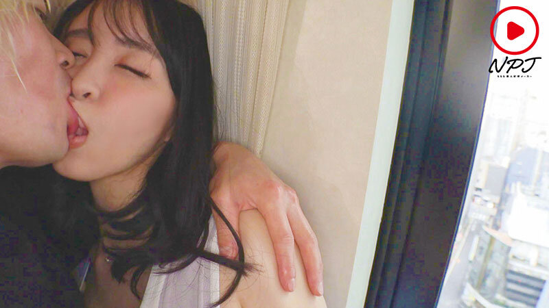 タダマンの品格 関係が切れた元セフレに蘇りの呪文（ザ●ラル）メール！返信が来た欲求不満な人妻とヤリまくる！！（NPJS-099）のサムネイル画像