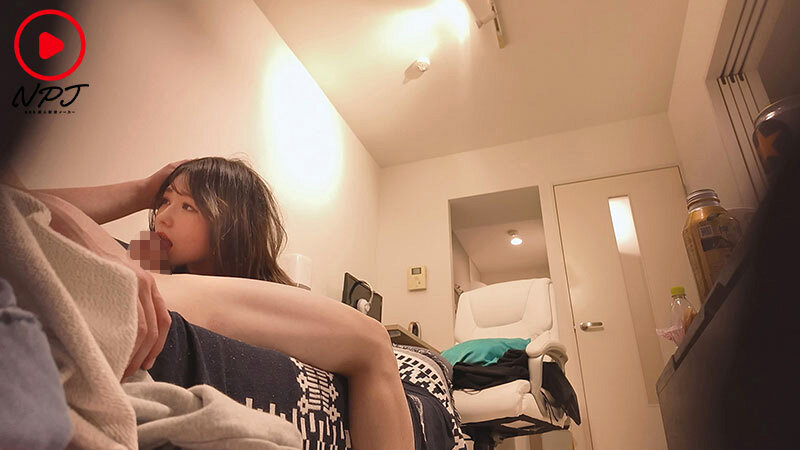 〇ー〇ーイーツは自由勤務だから「ナンパしていいんじゃない？」 巨乳配達員をその場でナンパし家に連れ込み盗撮 口説いてハメてそのまま勝手にAV発売。のサムネイル画像