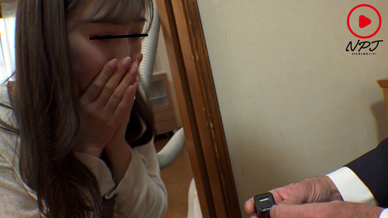 実録ドキュメントのぞき屋 貴女の家に盗聴器仕掛けられてますよ？ 女性宅に盗聴器が仕掛けられていると嘘をついて自宅侵入し、弱っている女を慰めつつ、隠しカメラを仕掛け、SEX映像を隠し撮り成功例3パターン公開。のサムネイル画像