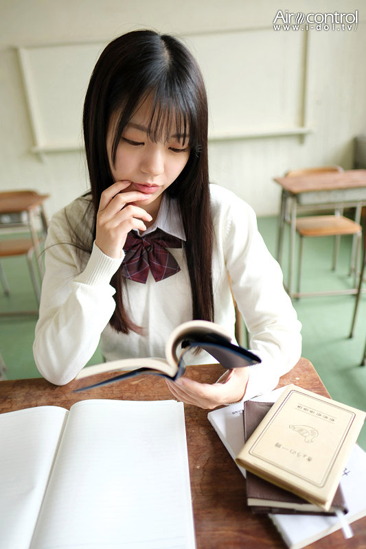 喉の奥まで触れられたい 浅野こころのサムネイル画像