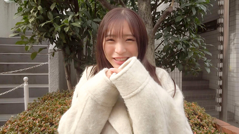 完全プライベート映像 5年の時を経て業界復帰の360度カワイイ娘 小那海あやちゃんと初めての二人きりお泊まりのサムネイル画像