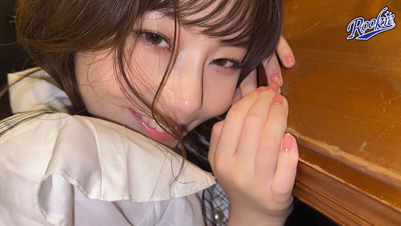 性欲溢れたコンビニバイト彼女は客がいるのにバイトテロ密会＆時短エロ奉仕でザーメンぶっこ抜き！！仕事終わりも変態オマ●コフル稼働でハメまくる24時間ド発情営業。 秋元さちかのサムネイル画像