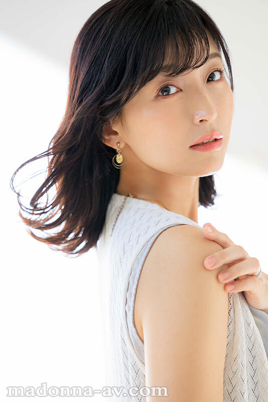MONROE Debut 吉永塔子 40歳 アラフォーだけどいいかな？‘ワンランク’よりもっと上のモンローに革命を起こす美魔女。のサムネイル画像