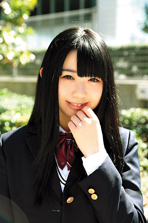 性支配を受け入れる無抵抗な美少女たち File.19のサムネイル画像