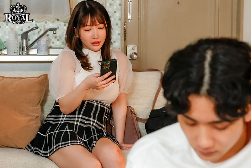 朝起きたら部屋に潮でビショ濡れの布団と爆乳同級生！いつも生意気で悪態ばかりついてくるのに、甘えてきたので… 弓乃りむのサムネイル画像