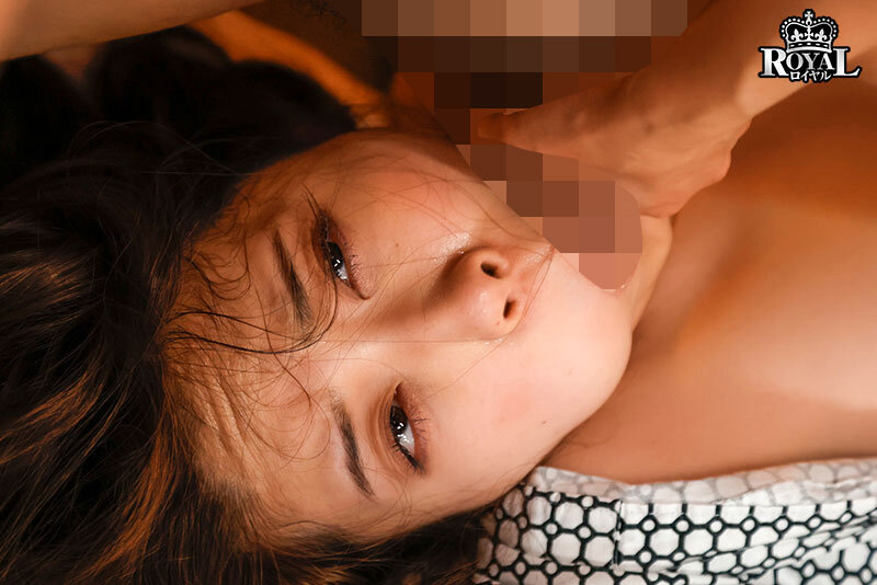 朝起きたら部屋に浴衣がはだけた後輩女子社員！いつも生意気で悪態ばかりついてくるのに、甘えてきたので… 二葉エマのサムネイル画像
