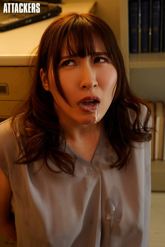 新婚の美奈先生は校内一、問題児の性玩具をさせられている。 日下部加奈のサムネイル画像