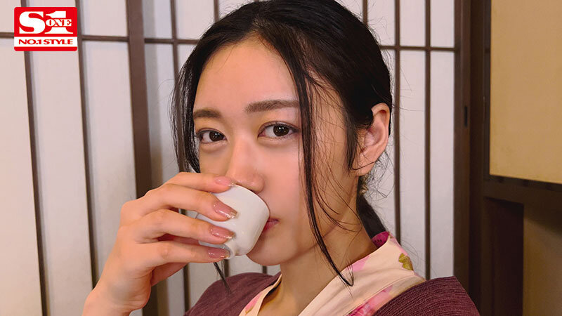 SEXの天才 明日葉みつはが底なしの性欲を満たす為のプライベート絶倫温泉旅行ドキュメントのサムネイル画像