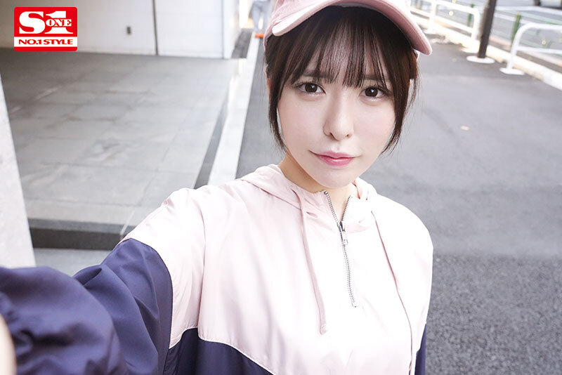 朝晩2回が日課のオナニー中毒オンナが30日間ガチ禁欲！ そして解禁！ 絶叫イキ！ 多量潮！ 失神！ アッパー絶頂とダウナー痙攣を繰り返すトランス異常オルガズム性交 黒島玲衣のサムネイル画像
