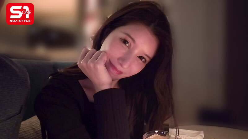 女優’凪ひかる’と’緊張’からの解放… 笑顔で気さくでしっかりエロい プライベートモードの凪ひかるが沢山詰まった 2人きりの生々ハメ撮りFUCKのサムネイル画像