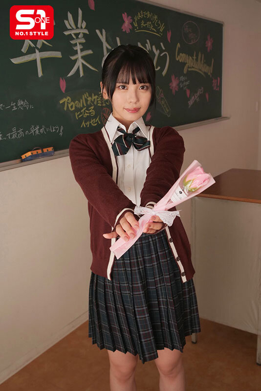 清楚な一個下の後輩にある日、突然告白されて… それから3年で優秀な肉オナホに改造してやったww 渚あいりのサムネイル画像