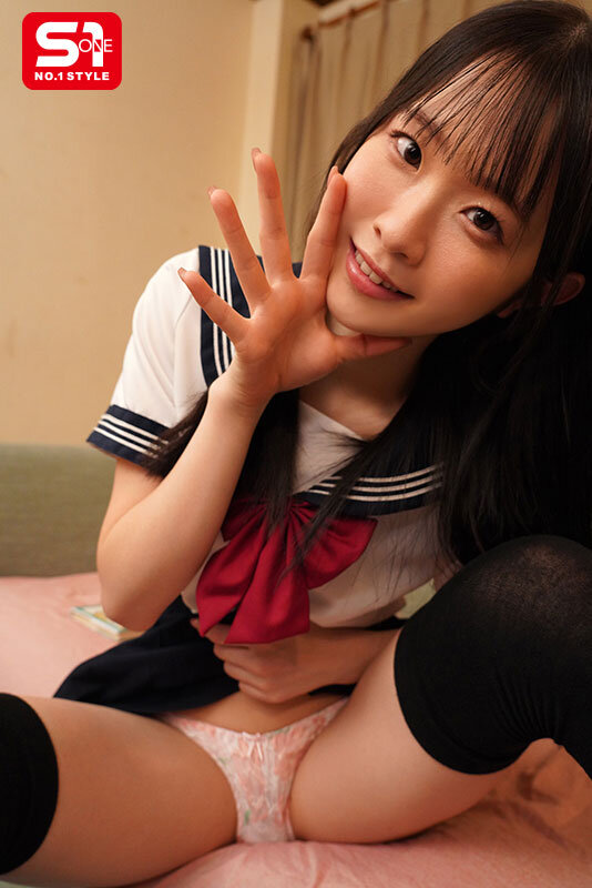 ちょっと前までプロレスごっこしてたガキの妹が最近やたらパンチラしてくる。兄ちゃんどうする…？ GOする！？ 白上咲花のサムネイル画像