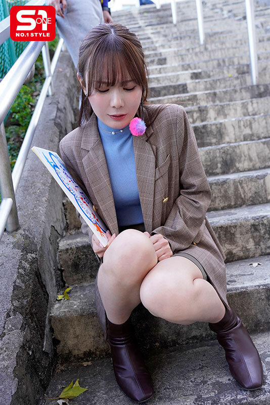 上には決して逆らえない新人女子アナ過激セクハラとお漏らしイカセに耐え続けた結果…とうとうチ●ポを欲しがり始める。 miruのサムネイル画像