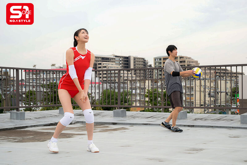 後輩の頼みは絶対に断らない バレー部の優し～い’みつは先輩’に本気で甘えたらSEXできた話 明日葉みつはのサムネイル画像