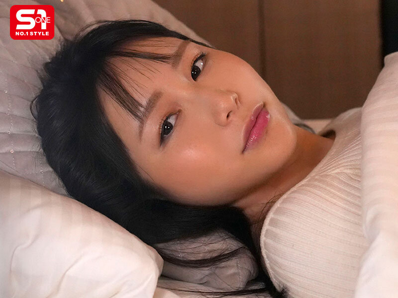 バイト先店長に好意抱く女子大生はわざと終電を逃し… ホテルで朝まで甘くて切ない性交に溺れてしまった、イケナイ純愛相部屋NTR 南沢海香のサムネイル画像