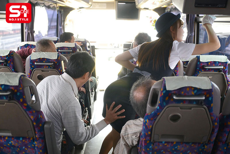 カラダで責任取らされた美人バスガイド 精力オヤジ乗客たちをヌイてもヌイても終わらない大乱交18発射精バスツアー miruのサムネイル画像