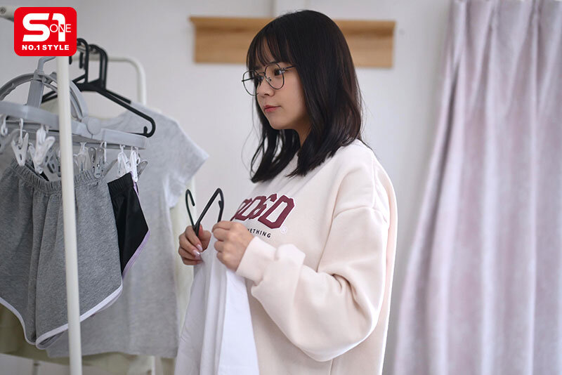 見た目は地味だが脱いでコレだったらどうする…？部活しかしてこなかった性欲強い隠れ巨乳女子大生 田野憂のサムネイル画像