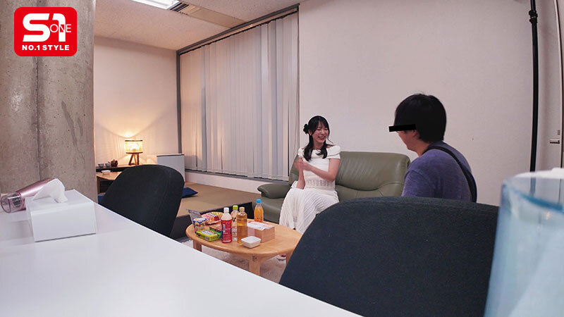 「えっここでヤルの？」密かな変態性がシコい！浅野こころのプライベートに完全密着！隙あらばいきなり即ズボッ大絶頂！前代未聞ドッキリAVドキュメントのサムネイル画像