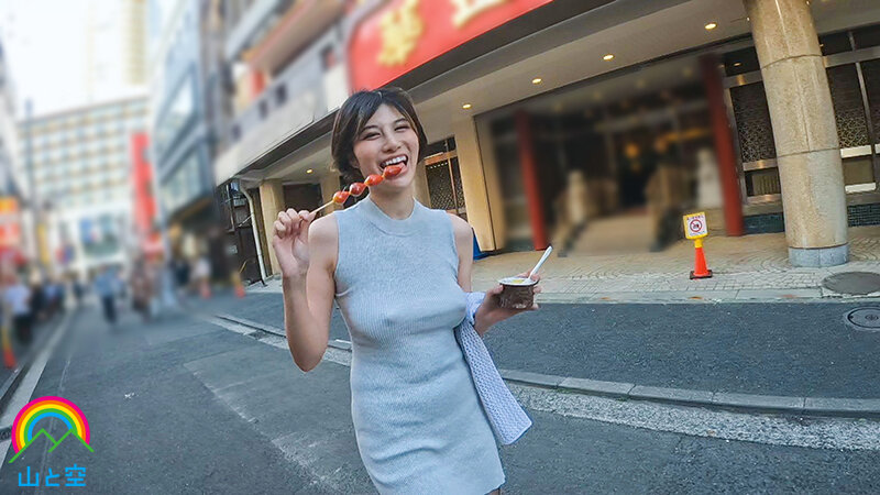 ノーブラ乳首ぽっち露出デート 九十九メイのサムネイル画像