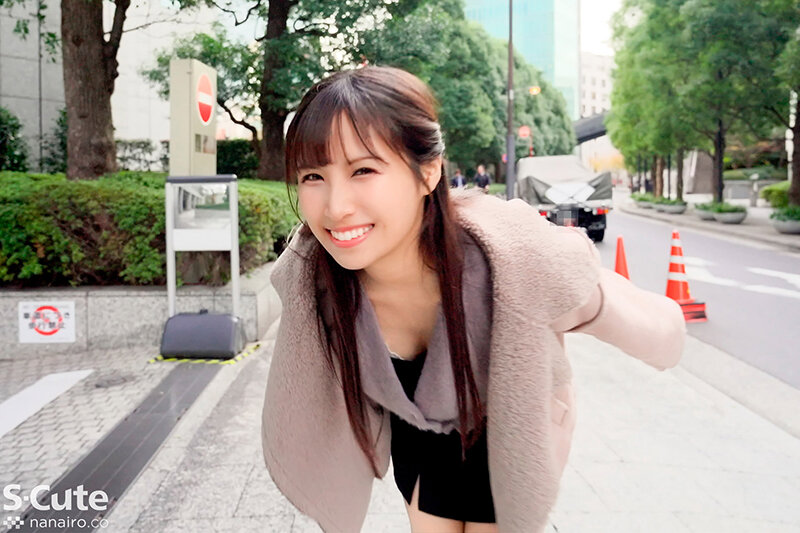 これぞイチャラブSEX！楽しくおしゃべりからの豪快ハメ潮SEX 南條彩のサムネイル画像