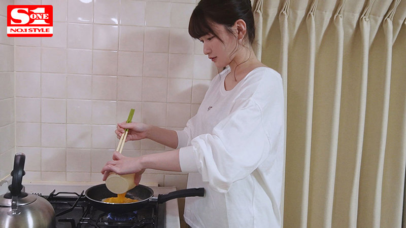 童貞を1ヶ月でセックス中毒にさせちゃう神対応ご奉仕＆凄エロテク満載！鷲尾めいの筆おろし同棲ドキュメントのサムネイル画像