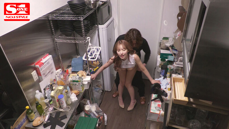 「えっ！ここでヤルの？」三上悠亜に一ヶ月密着して隙あらばいきなり即ズボッ！ 前代未聞ドッキリAV大作戦のサムネイル画像