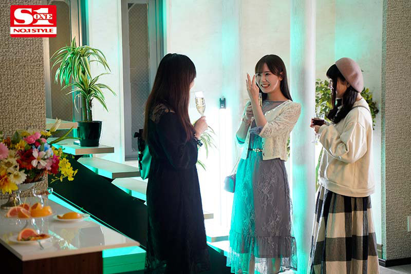 10年間ずっと片想いしていたクラスメイトを同窓会の今日キメセクで堕としてみせる miruのサムネイル画像