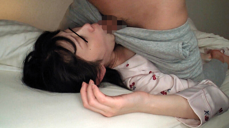 お兄ちゃんは彼女と別れてセックスが出来なくなったので、その日から私に悪戯し始め、夜寝てる時は避妊もしないでセックスされる。妹レ●プのサムネイル画像