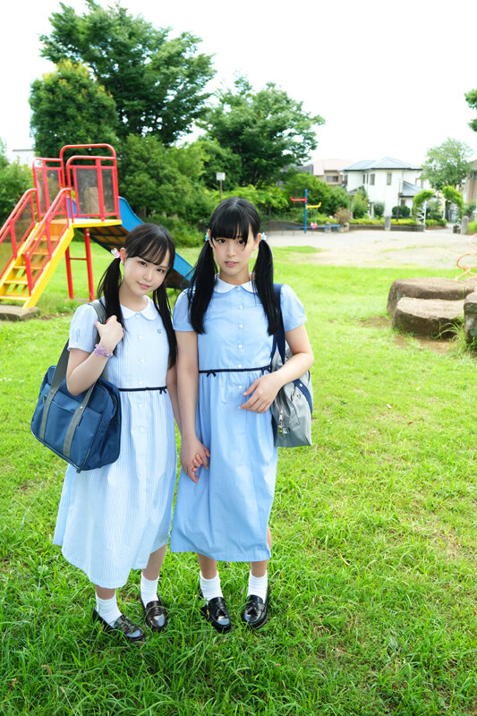 団地ふたりぼっち 妹らら 姉ちびとり パパとママがいない夜に…のサムネイル画像