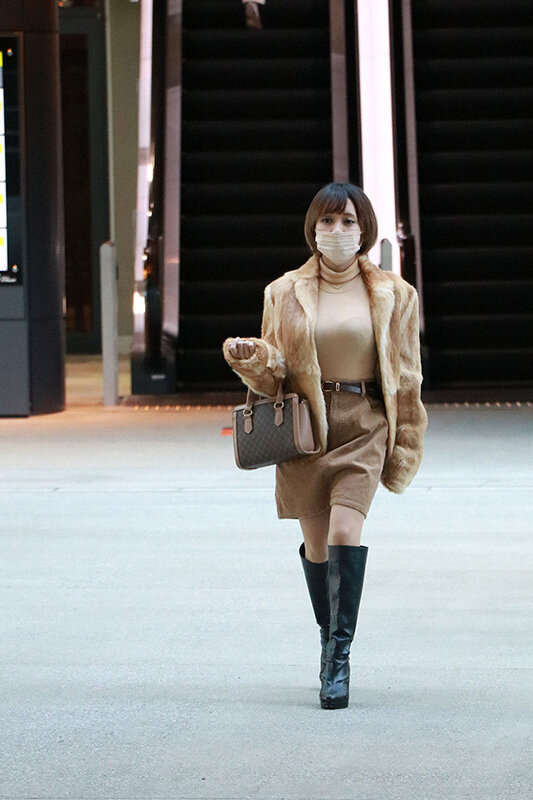 暗黒やせ巨乳スペシャル8人300分【永久追放版】のサムネイル画像