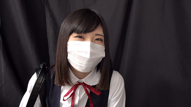 ブルセラショップ店長に乳首開発されちゃう女子●生のサムネイル画像