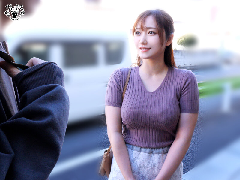 バイト先で働く美しい人妻を家に連れ込み中出しセックス わか菜ほののサムネイル画像