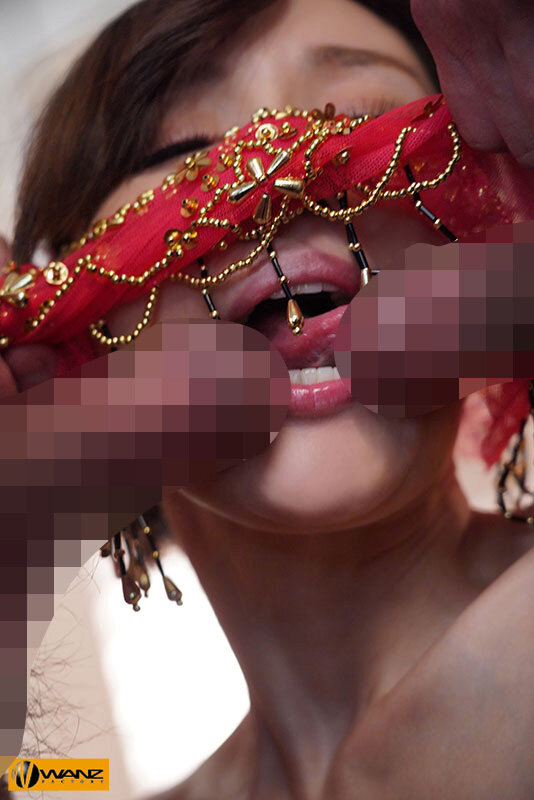 超厳しいツンツン女上司がセクキャバで働いていたのでこっそりフェベチオさせまくった JULIAのサムネイル画像