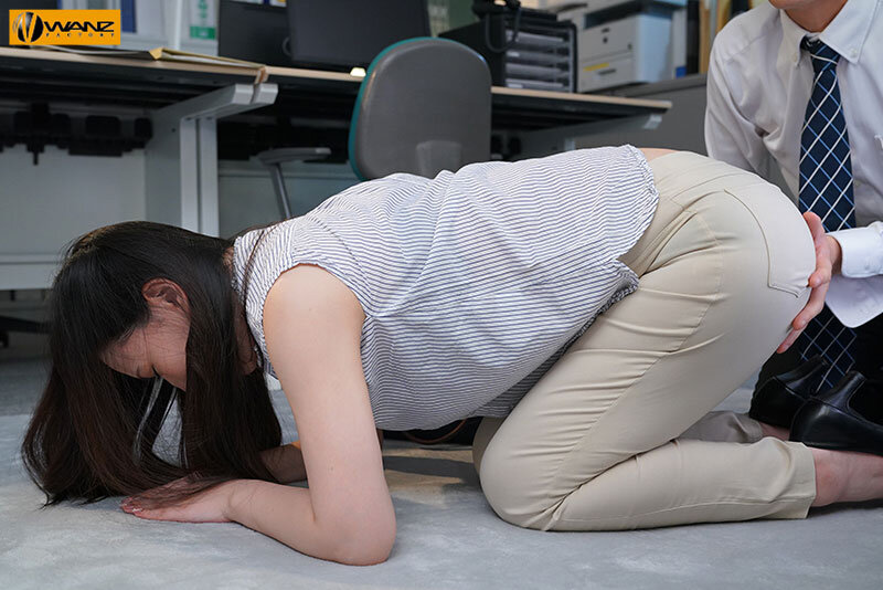 働く巨尻お姉さんのピタパンに我慢できず即ズボッ！！全編セックス5本番！！ 佐山愛のサムネイル画像