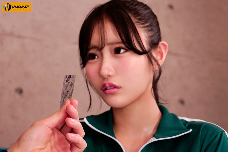 コンドームが破れてまさかの生ハメ！超加速するピストンで何度も中出し！ 鈴の家りんのサムネイル画像