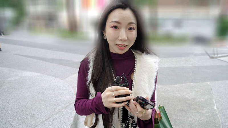 ショッピング好きが集まる台北中○区でナンパしたらムニムニ柔らかおっぱいがエロ過ぎる性欲むんむん女たちと即ハメ成功！！のサムネイル画像
