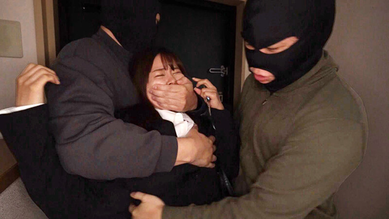 一人暮らしのOLを狙う鬼畜レ●プ集団自宅押込み中出し強●性交 被害者Mさん （YMRK-025）のサムネイル画像
